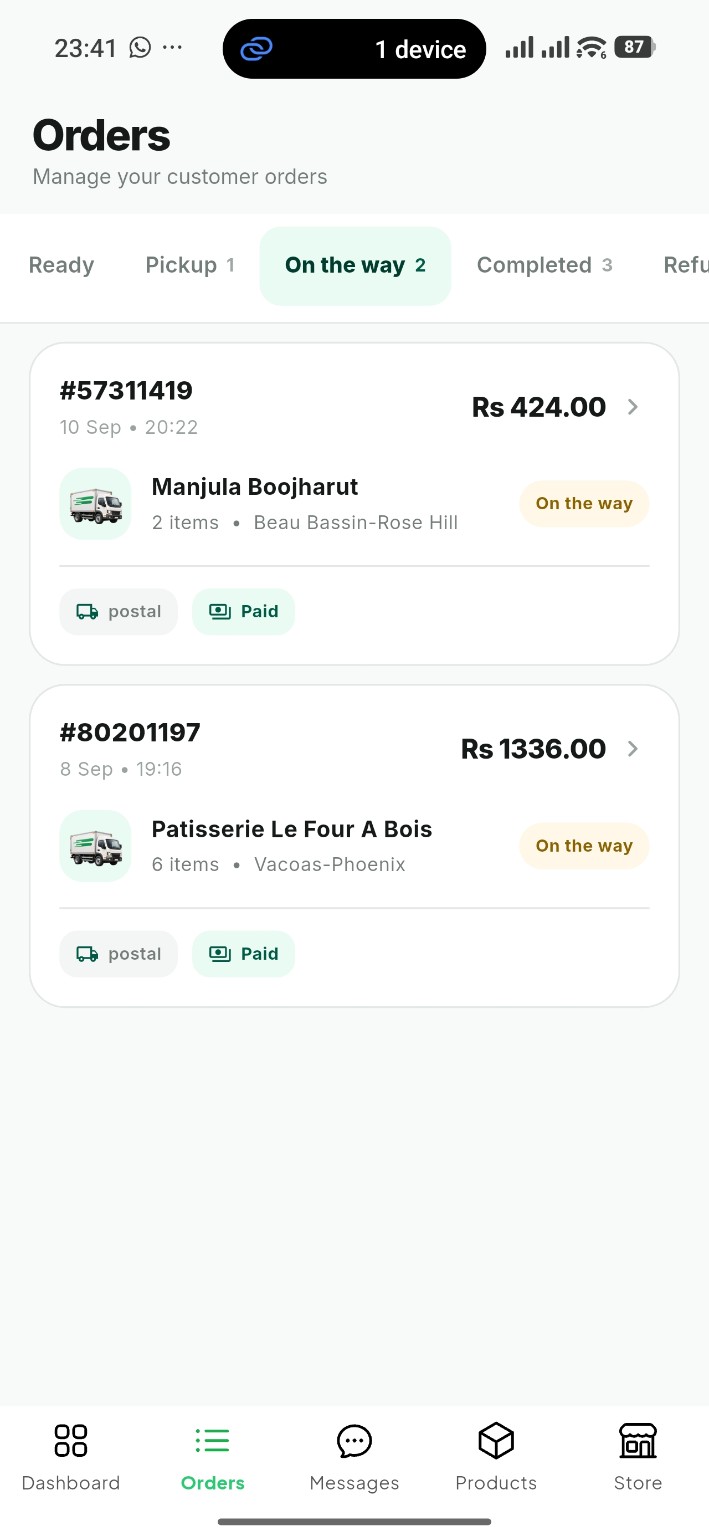 Order management screen with fulfilment tabs and paid order cards